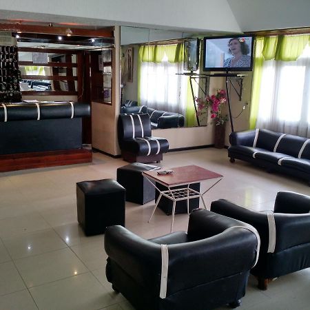 Hotel Hebron แตร์มัส เด ริโอ ออนโด ภายนอก รูปภาพ